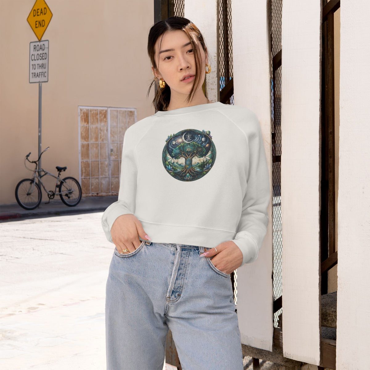 Mystical Moon artwork Cropped Sweatshirt | Celestial Cat Circle