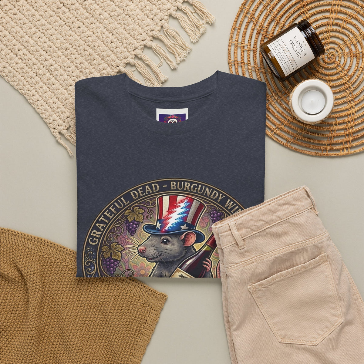 Wharf Rat Graphic Tee | Vintage Americana rat with top hat and bottle